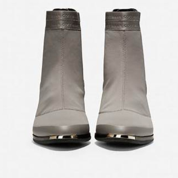 Cole Haan Women's Gray Ankle Boots Size 7 Pre-owned - Picture 2 of 16